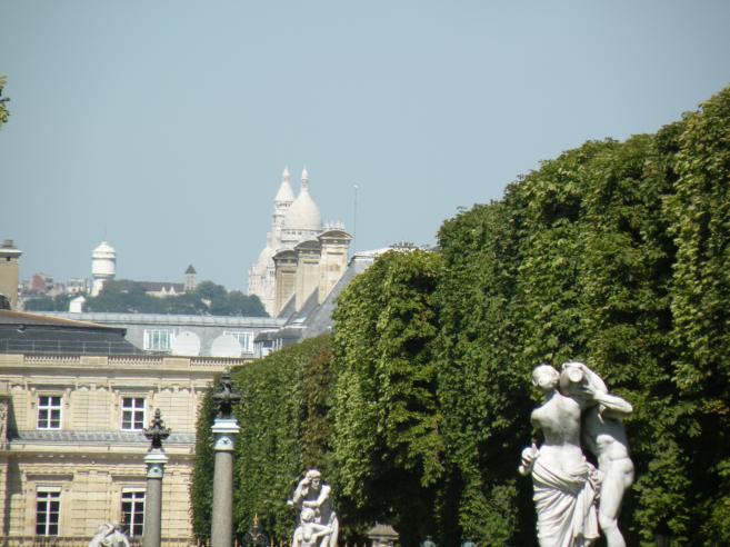 le Sacré Coeur, vu depuis les jardins de l'Observatoire